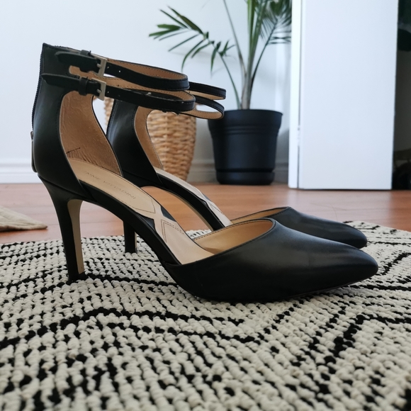 Adrienne vittadini black synthetic leather heels - Picture 4 of 4